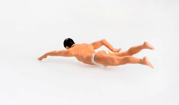 Homem Miniatura Roupa Banho Nadando Férias Verão Fazendo Rastreamento Uma — Fotografia de Stock