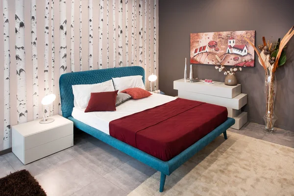 Schlafzimmer Design Konzept Mit Vintage Blaues Bett Auf Beinen Und — Stockfoto