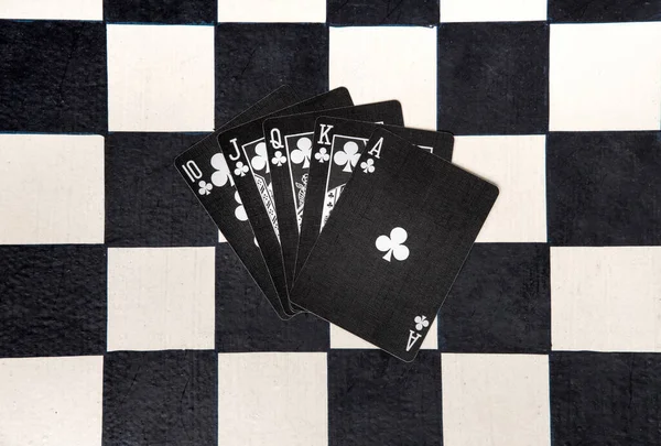 Escalera Real Mano Póquer Ganadora Inmejorable Palos Cartas Negras Tablero — Foto de Stock