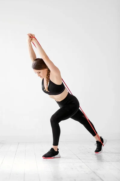 Athletic Woman Working Out Power Band Doing Full Body Resistance — Stock Photo, Image