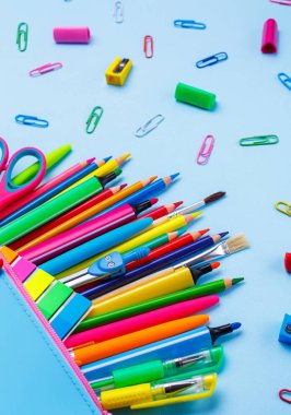 Senin Kartpostal arka plan okula geri olduğunu