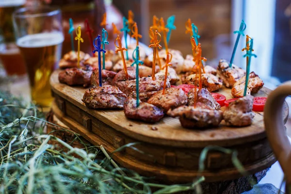 Deliciosos aperitivos para cerveza —  Fotos de Stock