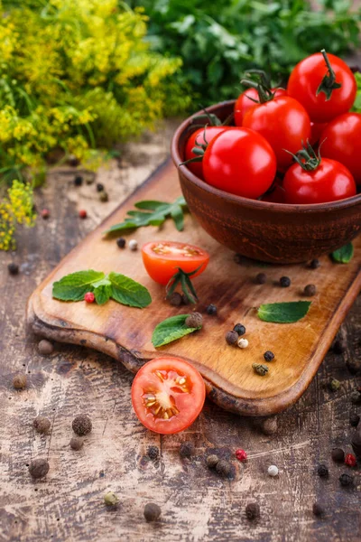 Cooking Background Fresh Vegetables Peppers Wooden Background Ripe Tomatoes Herbs — Stock Photo, Image