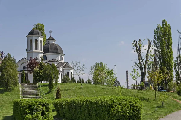 Early Springtime Green Bell Tower Church Modern Architecture District Drujba — Stock Photo, Image