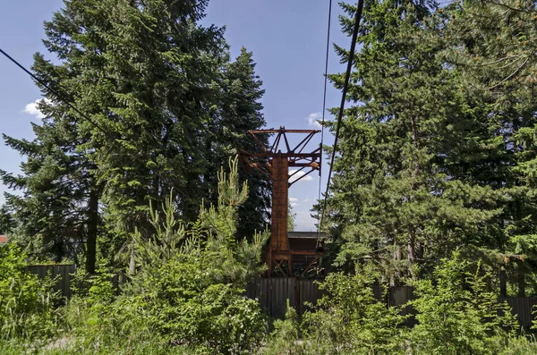 Stazione Disposizione Vecchi Impianti Risalita Skilift Nella Foresta Soleggiata Dal — Foto Stock
