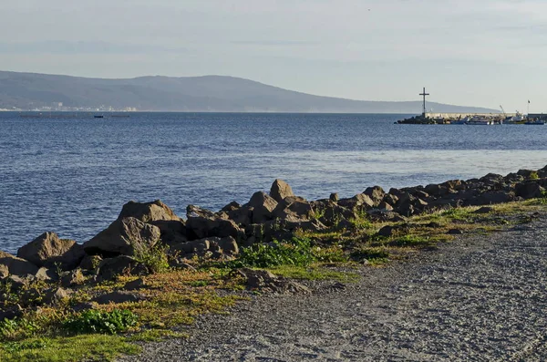 Seascape Pier Kereszt Végén Horgászcsónak Fekete Tenger Balkán Hegy Cape — Stock Fotó