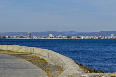 Sahil Resort şehir Nessebar Sunny Beach ve dağ doğru tarafından karadeniz üzerinde deniz manzarası Balkan, Bulgaristan, Avrupa 