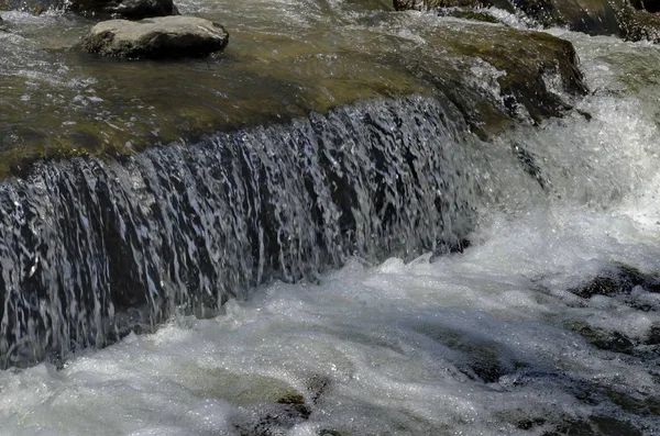 Vista Close Parte Cachoeira Cascata Rio Bistritsa Entre Aldeia Bistritsa — Fotografia de Stock