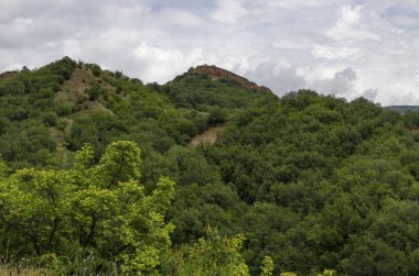 Kaya oluşumları ile inanılmaz genel görünüm Stob piramitleri, Rila Dağı 'nın Batı payı, Kilustendil bölgesi, Bulgaristan, Avrupa