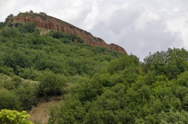 Kaya oluşumları ile inanılmaz genel görünüm Stob piramitleri, Rila Dağı 'nın Batı payı, Kilustendil bölgesi, Bulgaristan, Avrupa