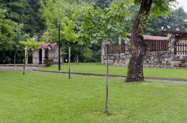 Dupnitsa Bulgarie Juillet 2019 Beau Paysage Avec Chapelle Après Pluie — Photo