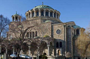 Sofya, Bulgaristan - 10 Mart 2011: St Nedelya Kilisesi veya Kutsal Pazar, Bulgaristan 'ın Sofya kentinde bulunan bir Doğu Ortodoks kilisesidir. Ziyaret yerinde..
