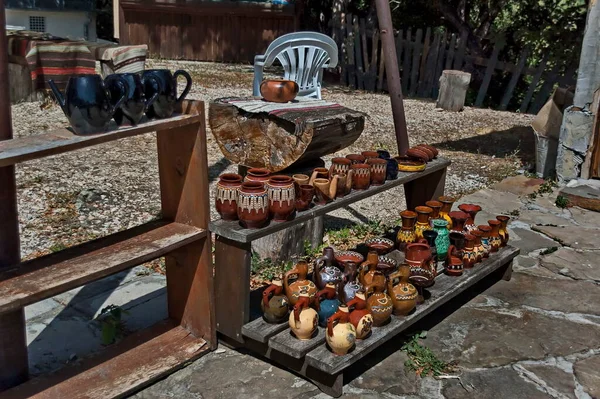 Glozhene Kloster Bulgarien Juli 2012 Outdoor Geschäft Für Handgefertigte Keramik — Stockfoto