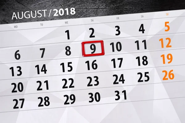 Календарь на месяц, последний день недели, август 2018 года, 9, четверг — стоковое фото