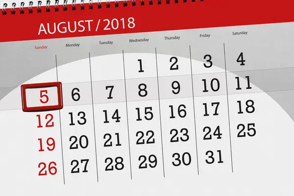 Calendrier planificateur pour le mois, date limite de la semaine, 2018 août, 5, dimanche — Photo