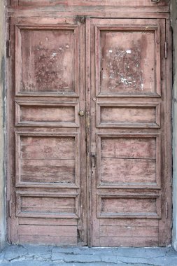 Eski ahşap vintage kapı kapı çerçeve içinde