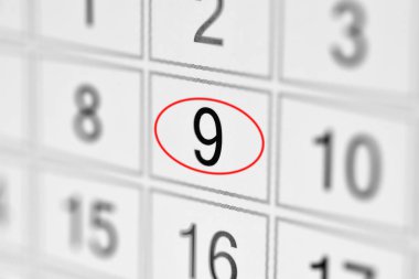 Beyaz kağıt 9 üzerinde planlayıcısı takvim son tarihi gün