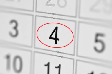 Beyaz kağıt 4 üzerinde planlayıcısı takvim son tarihi gün