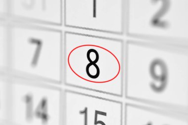 Beyaz kağıt 8 üzerinde planlayıcısı takvim son tarihi gün