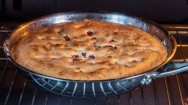 pişmiş pasta ahududu yakın 