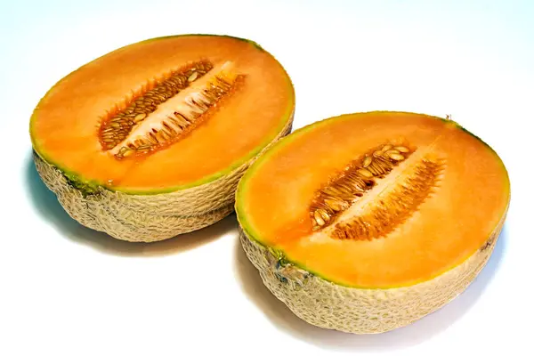 Melon Kuning Terletak Pada Latar Belakang Hitam Panen Sayuran — Stok Foto