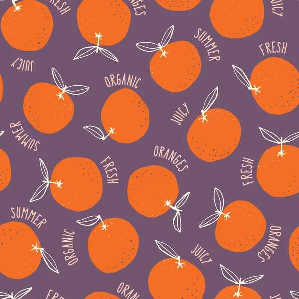 Nyckfull färgglada handritade doodle apelsiner och ord vektor sömlösa mönster på mörk bakgrund. Sommaren frukter — Stock vektor