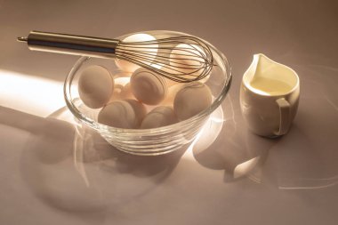 yumurta ve süt güneşli sabah kinchen