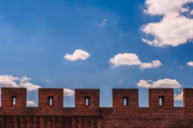 Opole'deki / daki savunma duvarları