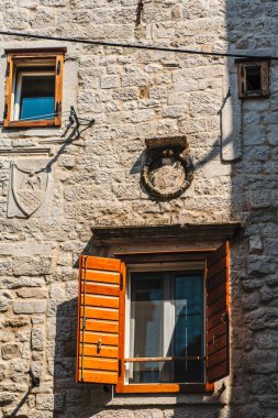 facade of a historic tenement house in Trogir