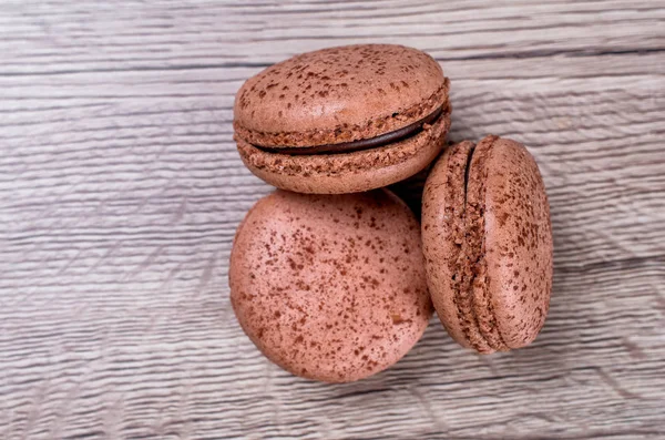 Köstliche Schokolade Französische Makronen Oder Macaron Auf Einem Hölzernen Hintergrund — Stockfoto