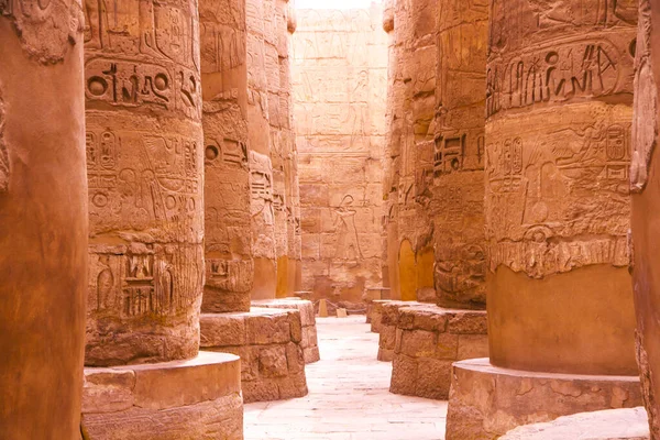 Antik Karnak Tapınağı, UNESCO Dünya Mirası Alanı, Luxor, Mısır.