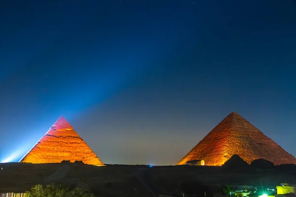 Grote Piramide Van Gizeh Nachts Verlicht Unesco Werelderfgoed Caïro Egypte — Stockfoto