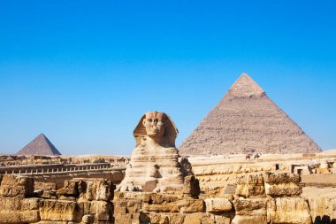 Büyük Giza Piramidi 'ndeki Sfenks, UNESCO Dünya Mirası alanı, Kahire, Mısır.
