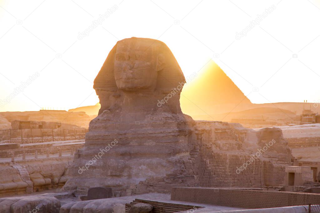 Great sphinx of Giza at sunset, Cairo, Egypt.