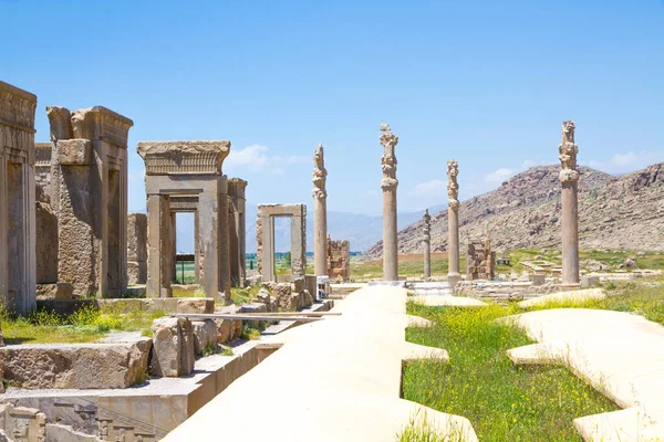 Persepolis ve Necropolis 'in tarihi kalıntıları - UNESCO Dünya Mirası sahası, Şiraz, İran