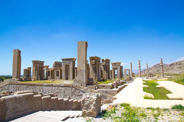 Persepolis ve Necropolis 'in tarihi kalıntıları - UNESCO Dünya Mirası sahası, Şiraz, İran