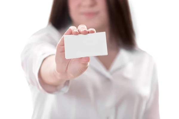 Doctora Sosteniendo Una Tarjeta Vacía Aislada Sobre Fondo Blanco — Foto de Stock