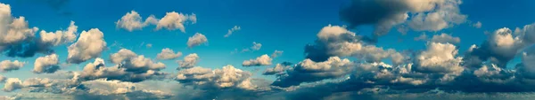 Fantastiska Mörka Åskmoln Naturlig Himmel Sammansättning Brett Panorama — Stockfoto