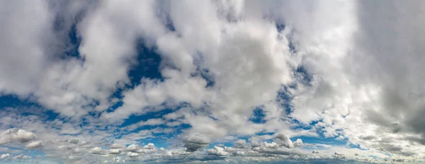 Fantastiques Nuages Doux Contre Ciel Bleu Composition Naturelle — Photo