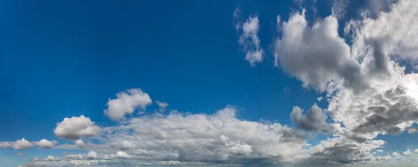 Fantásticas Nubes Suaves Contra Cielo Azul Composición Natural — Foto de Stock