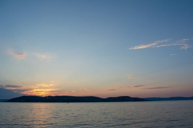Balaton Gölü yukarıda güzel gün batımı