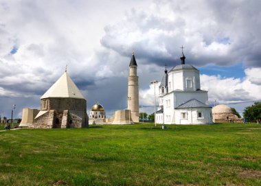 Birlik din, Hıristiyanlık ve Minare Camii Bolgar City, Rusya Federasyonu.