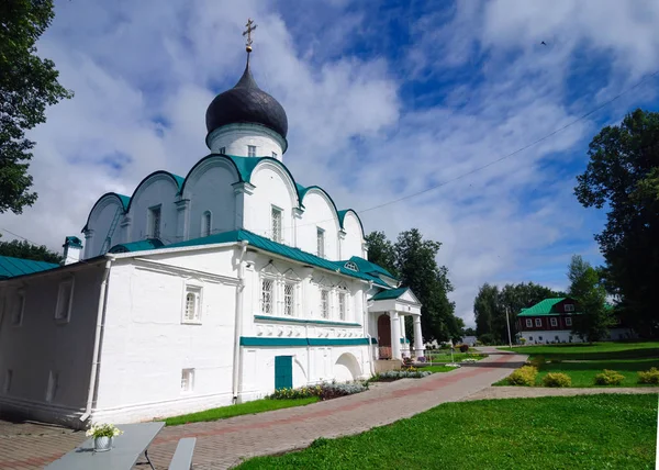 Aleksandrovskaya Sloboda, Trinity Katedrali inşa 1513, Rusya Federasyonu