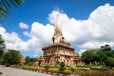 Phra Mahathat Budist Tapınağı Wat Chalong, Phuket stupa.