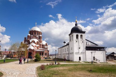Sviyazhsk adasında St John Baptist manastır.
