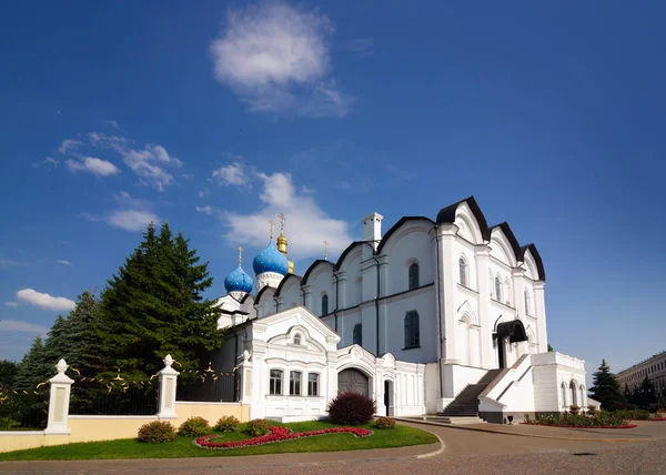 Величественное здание Благовещенского собора, Казань, Россия . — стоковое фото