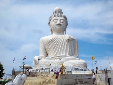 Phuket 'te büyük Buda heykeli.