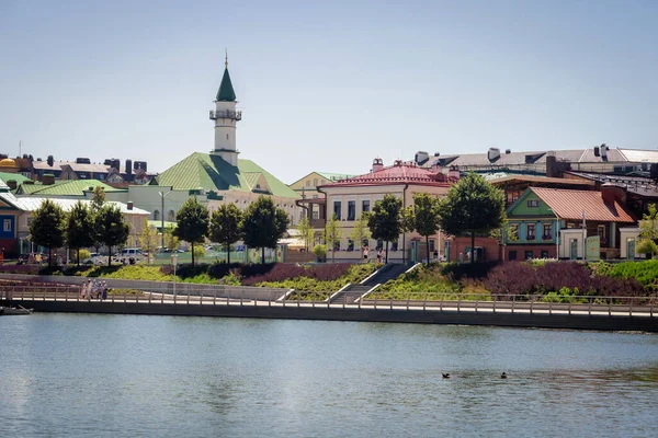 Uitzicht Marjani Moskee Vanuit Kaban Meer Kazan Rusland — Stockfoto