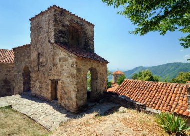 Gürcistan 'daki Nekresi manastırının cenaze şapeli..