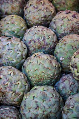 Enginar yığını tam kare görüntü 